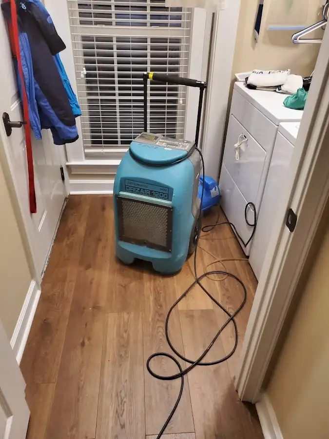 Commercial dehumidifier deployed for Flood Damage Cleanup in Desert Hot Springs